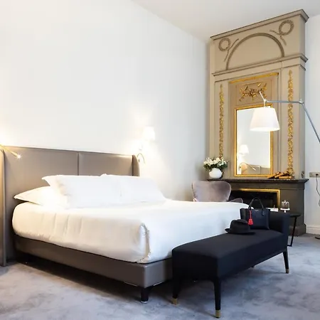 Foch Boutique &